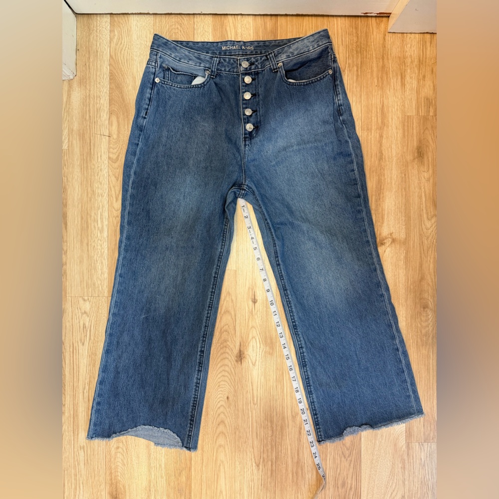 MICHAEL Michael Kors Women’s Blue Flared Frayed-Hem Cropped Jeans Size 12 - Picture 8 of 10